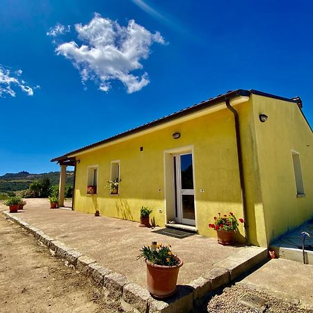 San Leonardo Country House Calangianus Екстериор снимка
